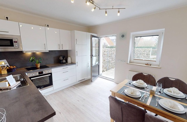 Beautiful vacation home for up to 8 adults and 1 child in the heart of Grömitz - 20