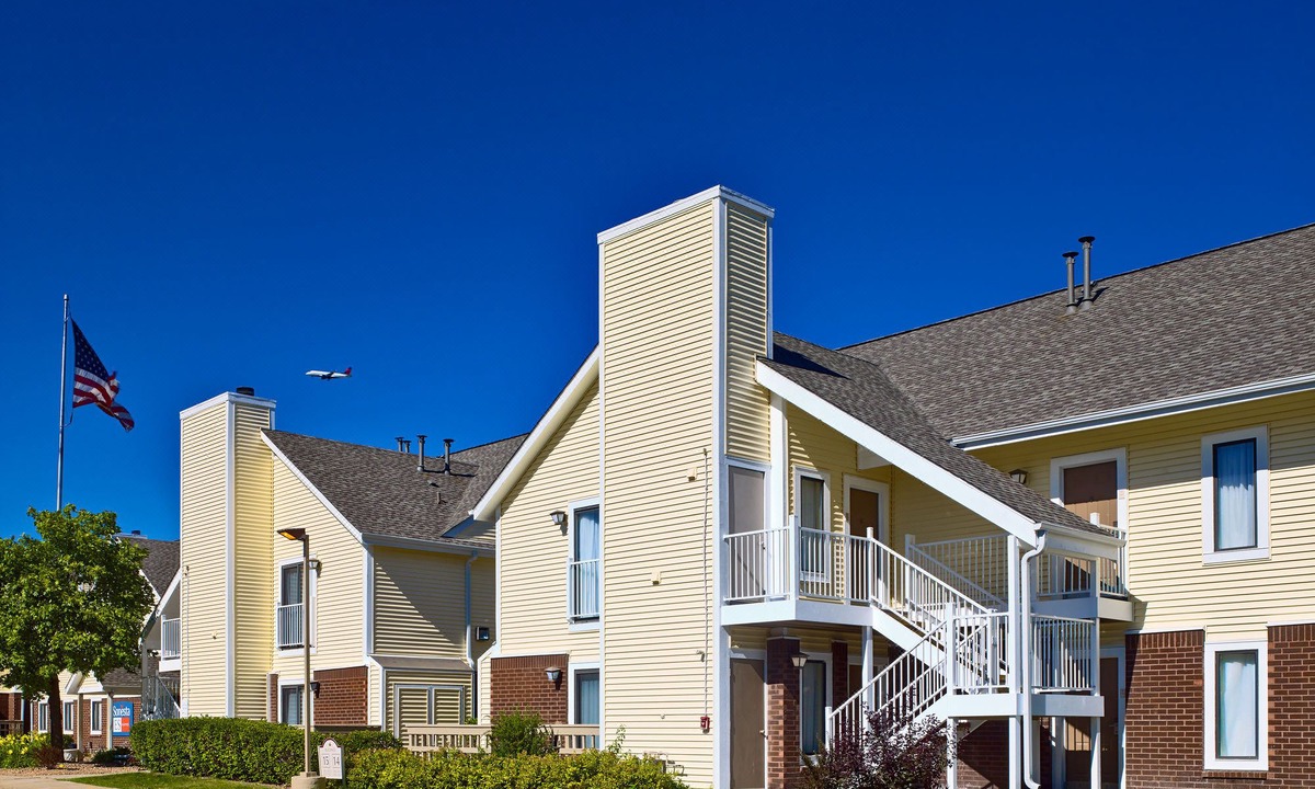 East Colorado Springs Hotel | Sonesta ES Suites Colorado Springs