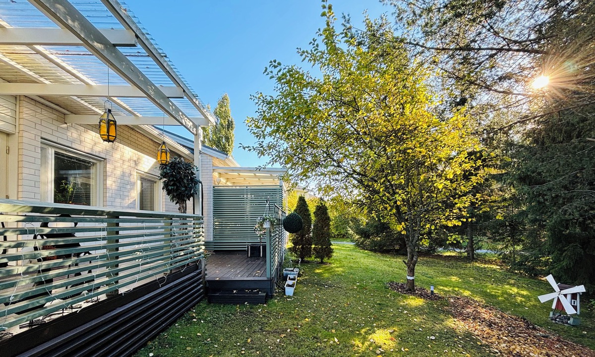 Oulu Condo | Entire Cozy 2-bedroom house in Oulu with parking, Sauna, patio, narture.
