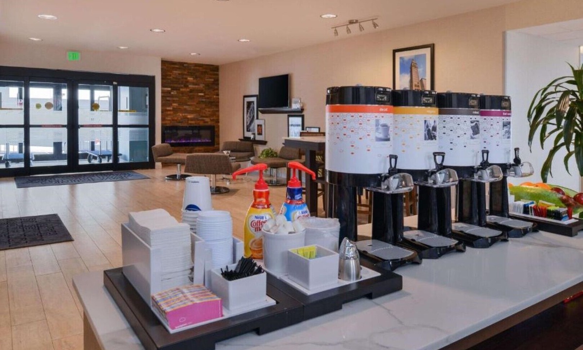 Highland House | Sports, shopping, and concerts in Denver!
