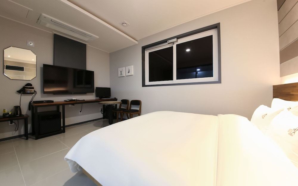 Photo of Bedroom in Chinju