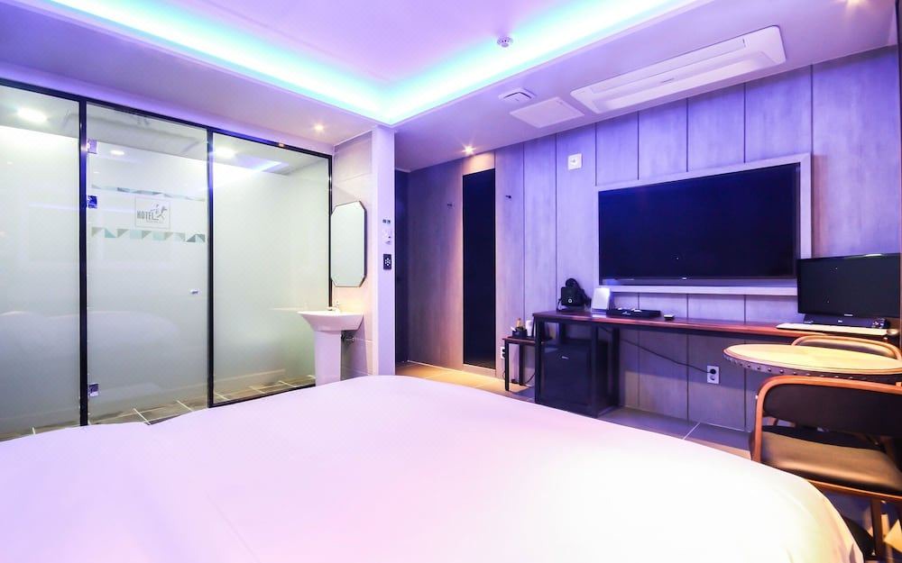 Photo of Bedroom in Chinju