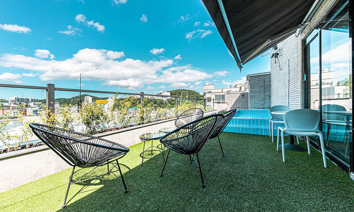 Photo of Patio Balcony in Chungmu