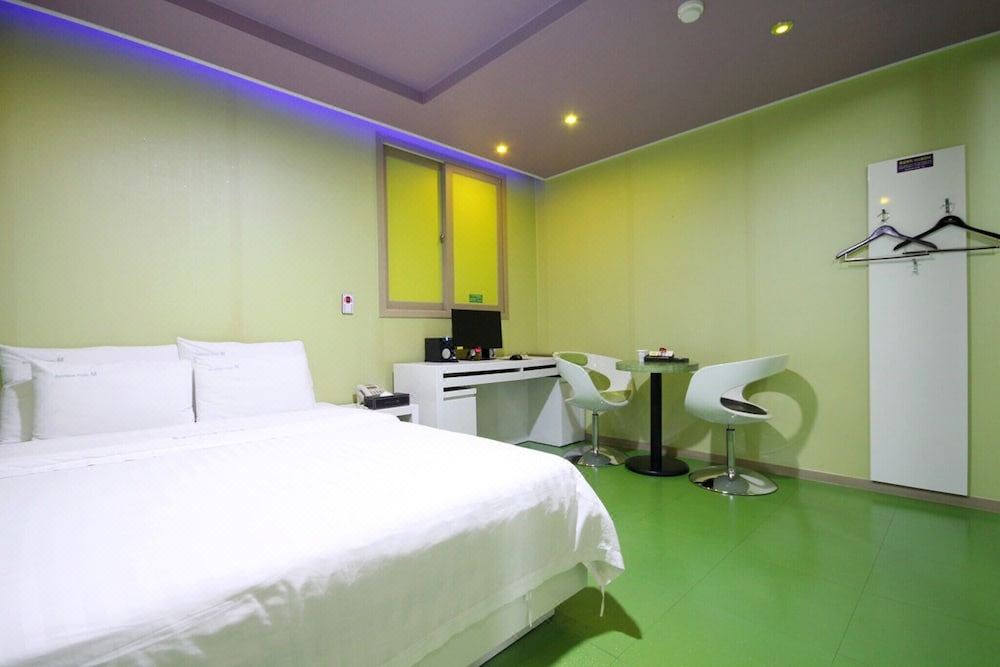 Photo of Bedroom in Chinju