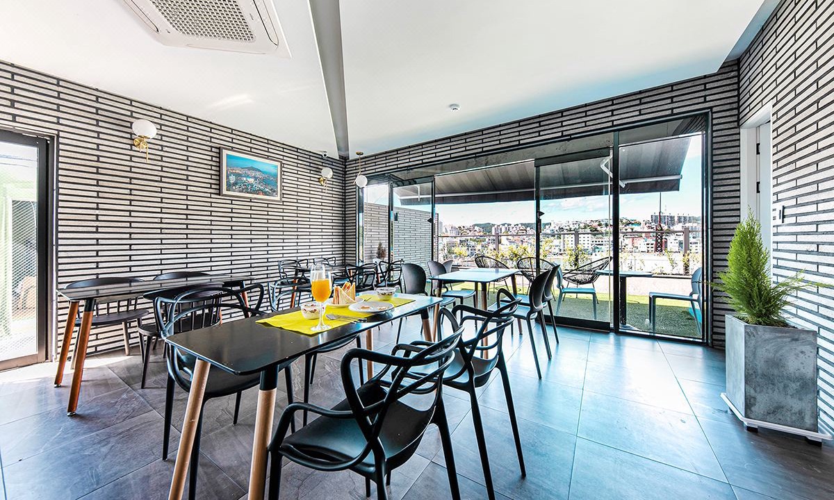 Photo of Patio Balcony in Chungmu