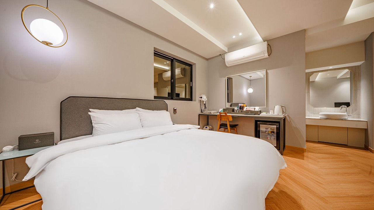 Photo of Bedroom in Sincheondong
