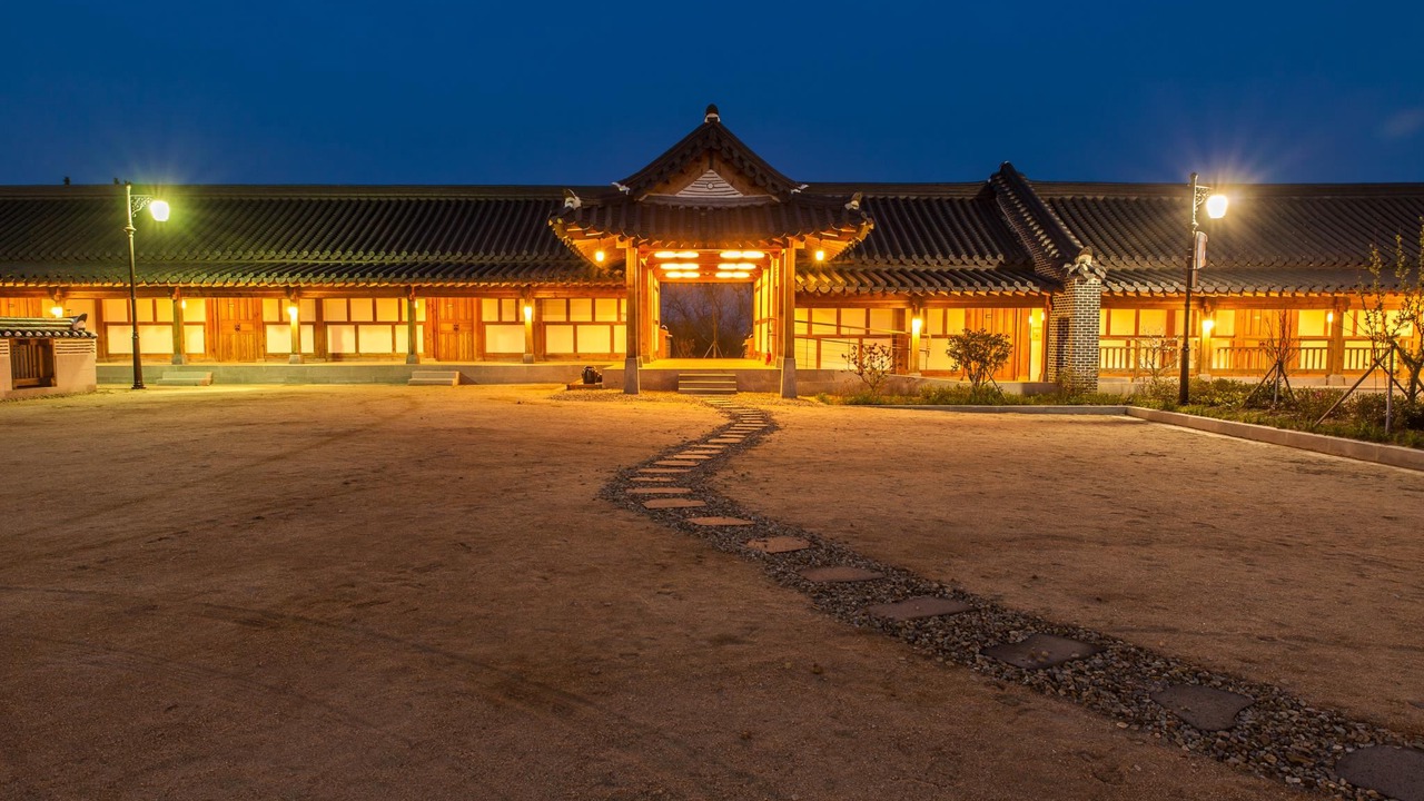 Photo of Buildings in Samho