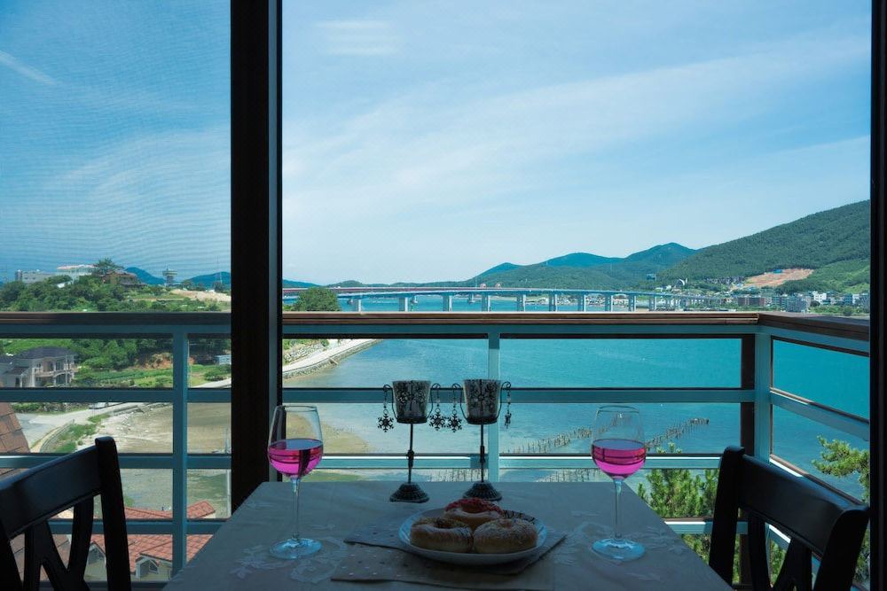 Photo of Patio Balcony in Yongnam-myeon