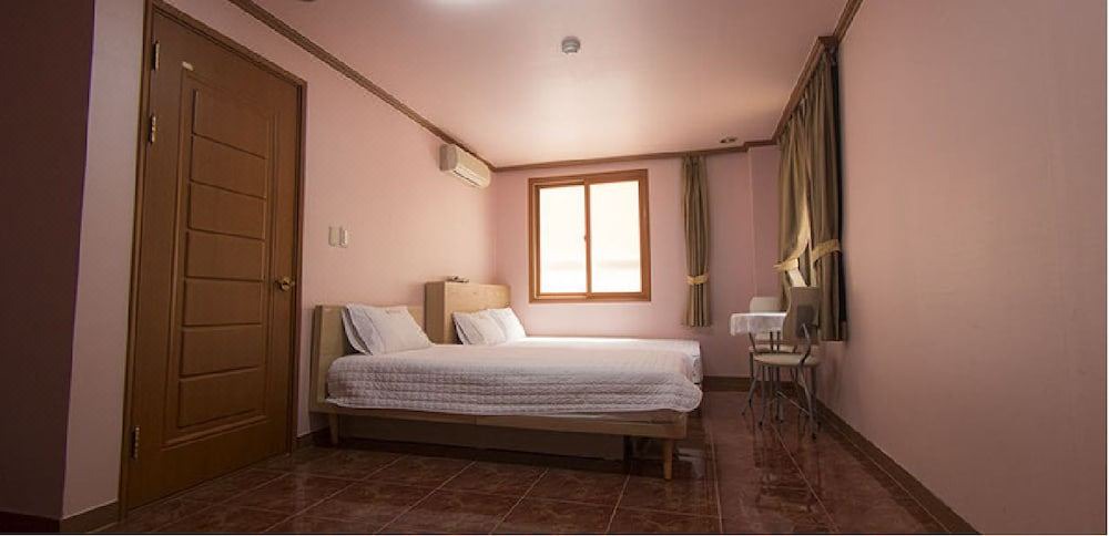 Photo of Bedroom in Choryang