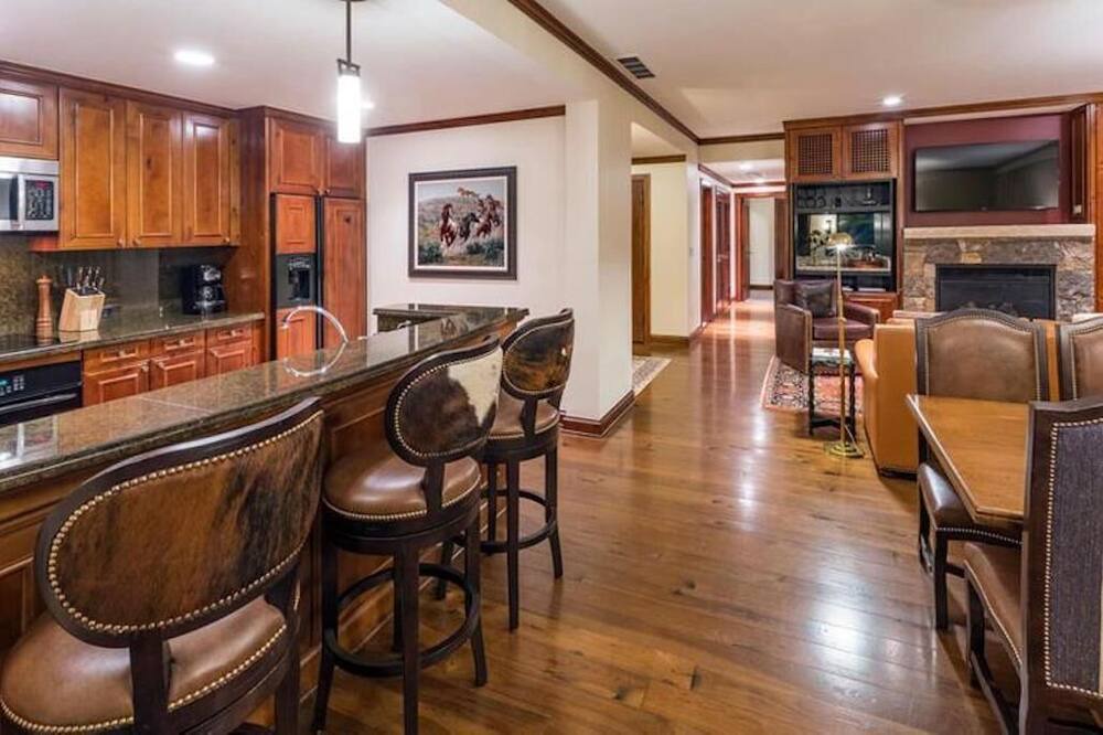 Photo of Bedroom in Aspen