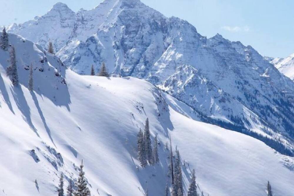 Photo of Others in Aspen