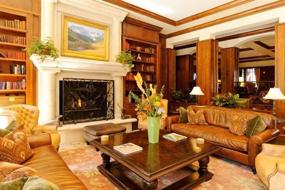 Photo of Livingroom in Aspen