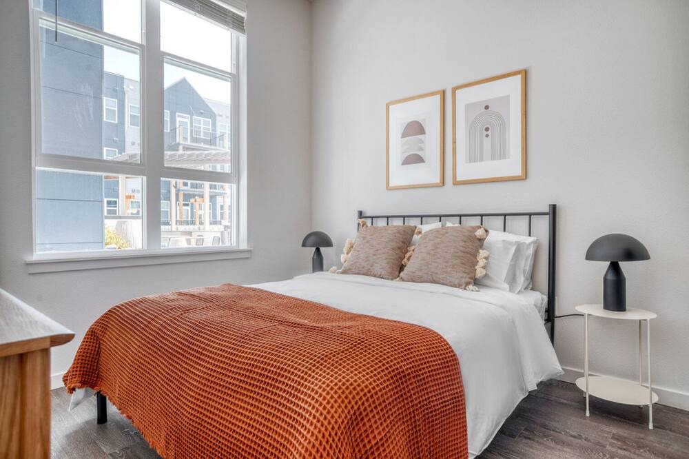 Photo of Bedroom in Five Points