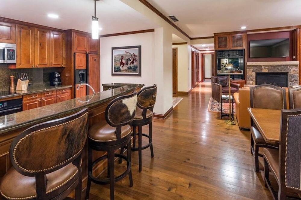 Photo of Bedroom in Aspen