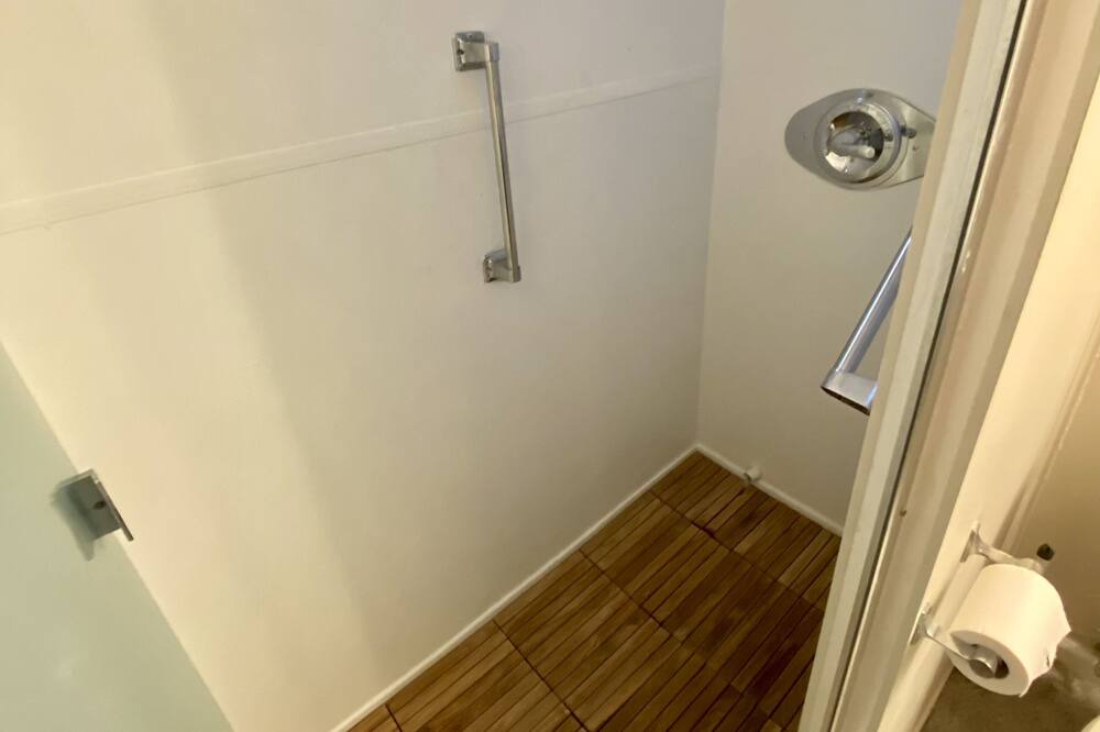 Photo of Bathroom in South Westminster