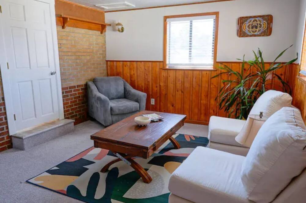 Photo of Livingroom in South Westminster