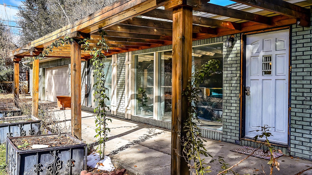 Photo of Outdoor in Eiber