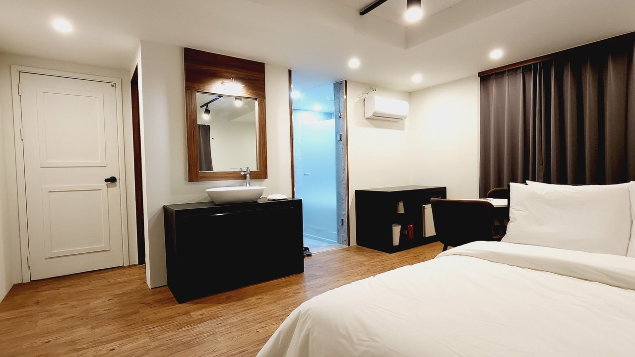 Photo of Bedroom in Ussambang