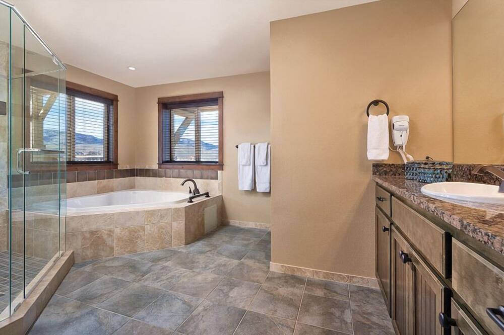 Photo of Bathroom in Grand Elk Ranch