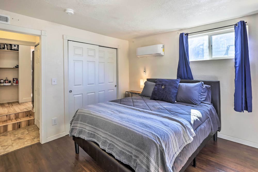 Photo of Bedroom in Lincoln Park