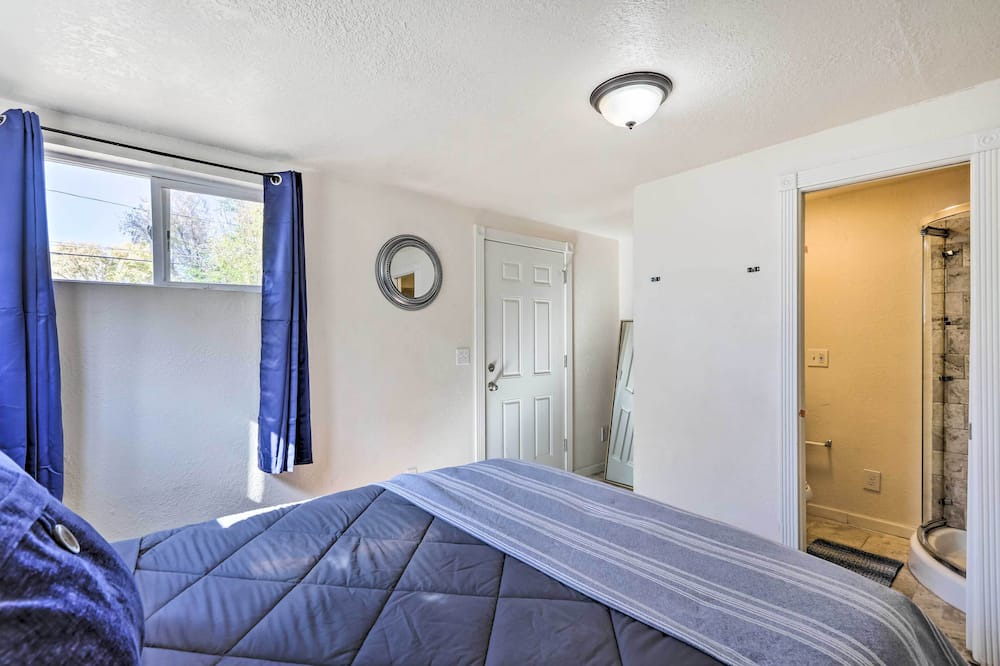 Photo of Bedroom in Lincoln Park