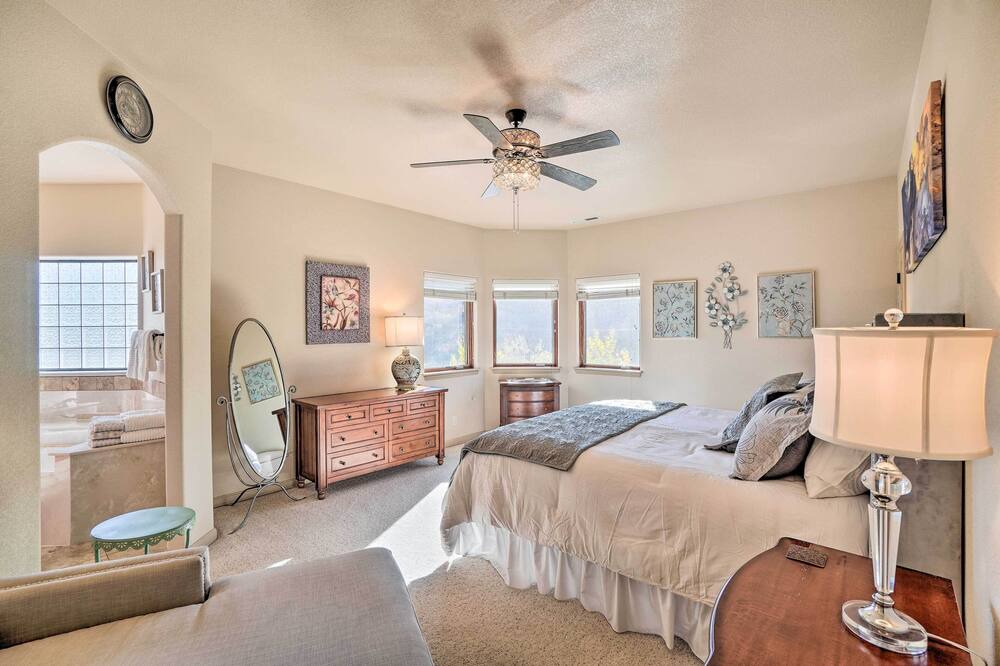 Photo of Bedroom in Skyway
