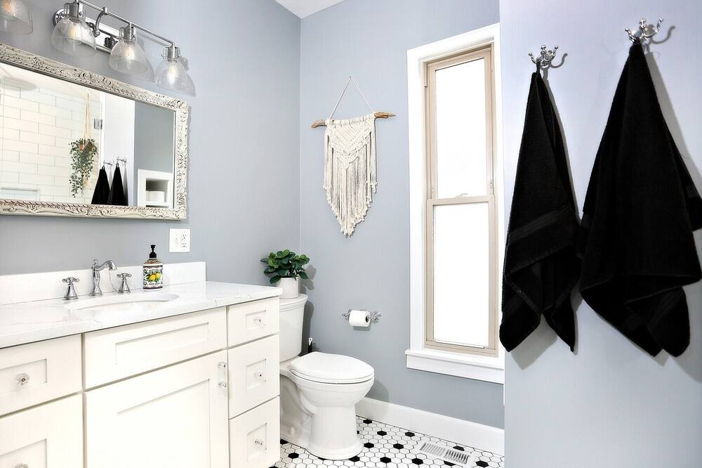 Photo of Bathroom in Sloan Lake