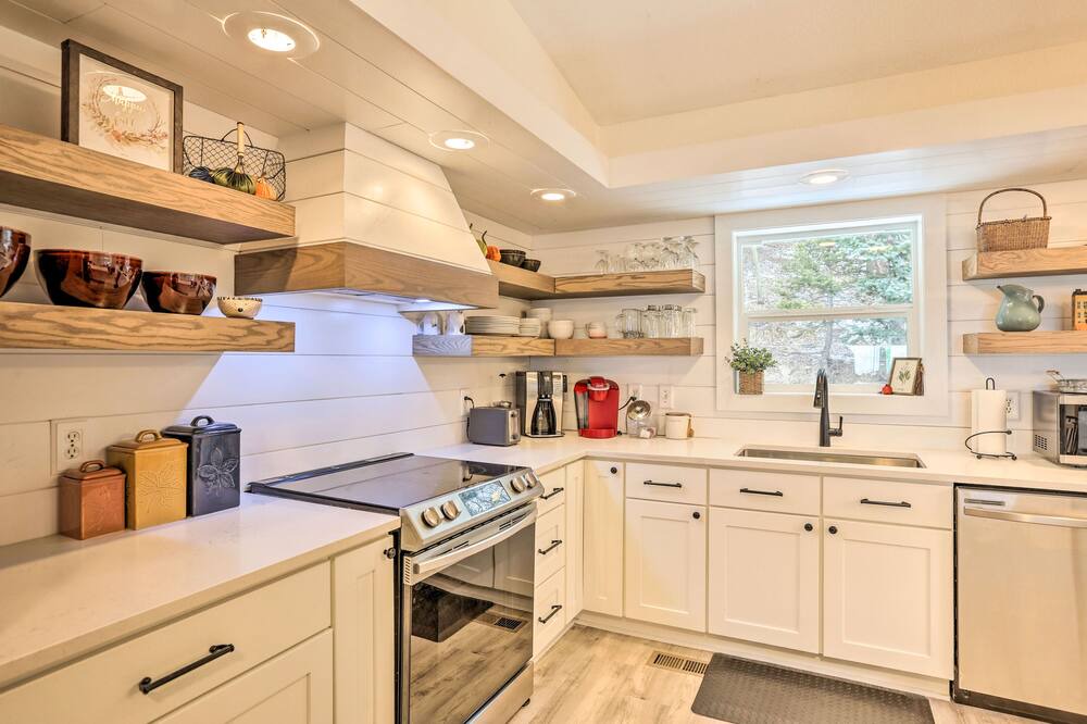 Photo of Kitchen in Saint Mary's