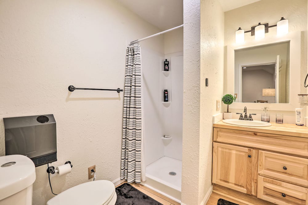 Photo of Bathroom in Saint Mary's