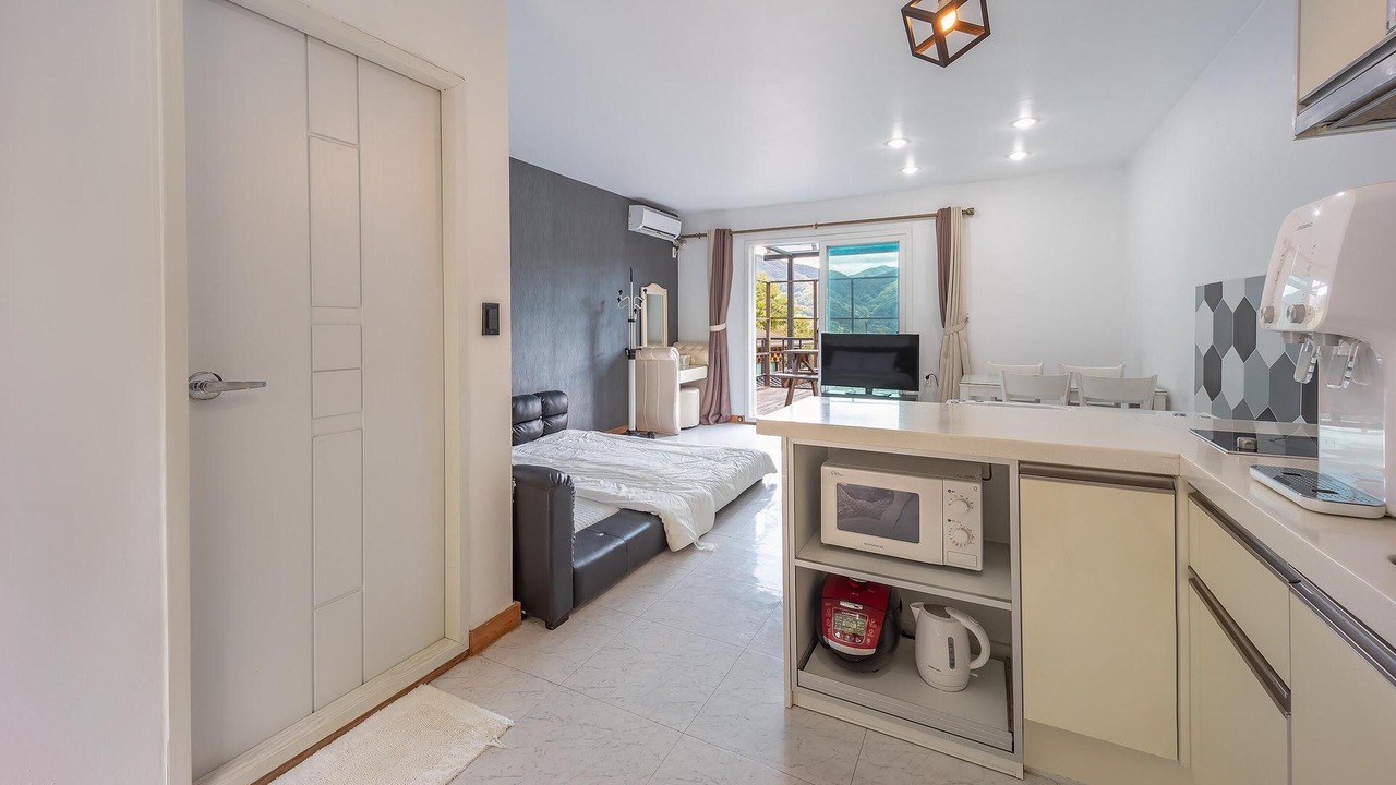 Photo of Bedroom in Buk
