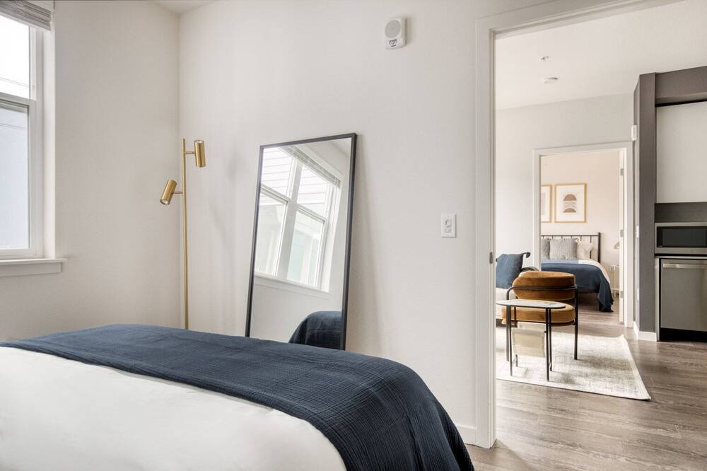 Photo of Bedroom in Five Points
