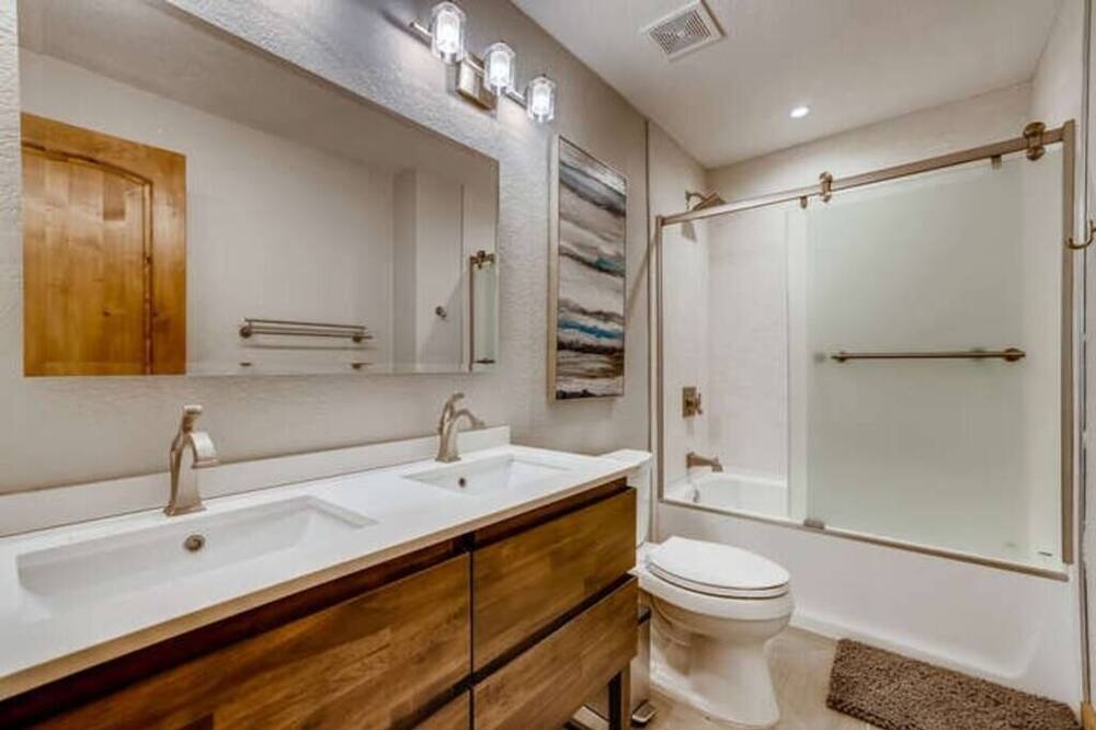 Photo of Bathroom in Frisco