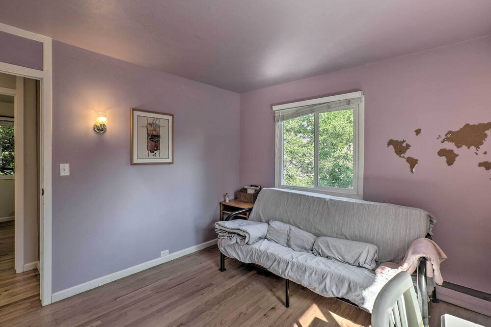 Photo of Livingroom in Columbine