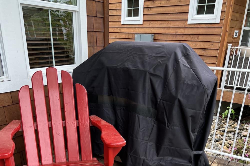 Photo of Patio Balcony in Dover Bay