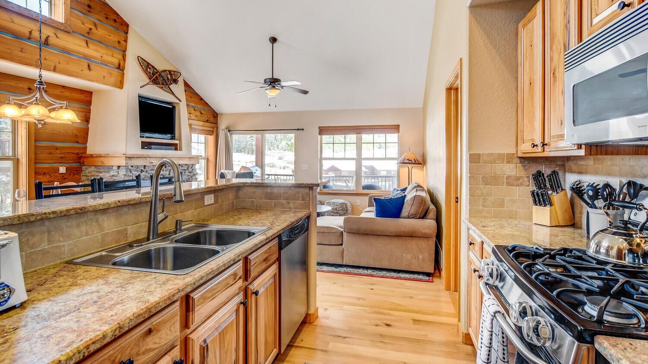 Photo of Kitchen in Rendezvous