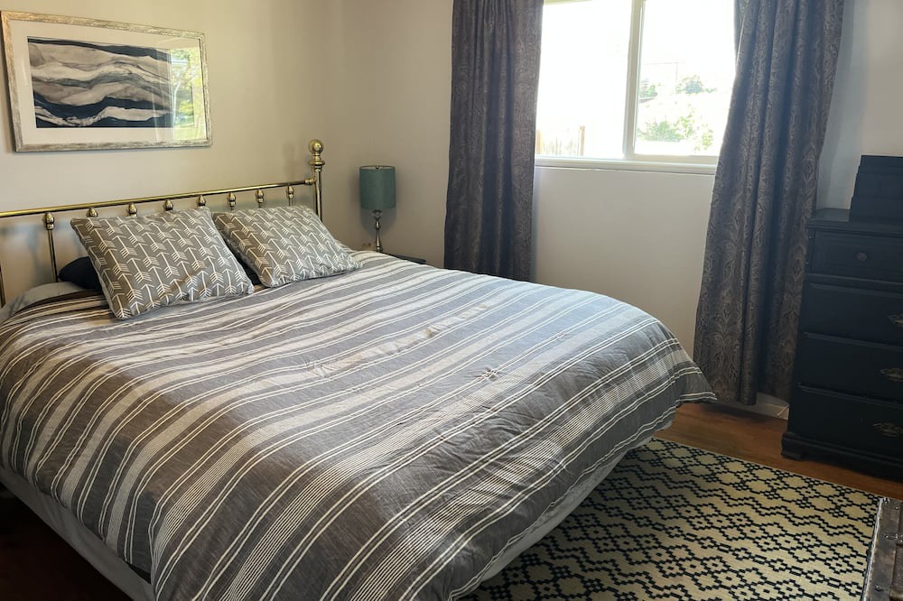 Photo of Bedroom in Broomfield