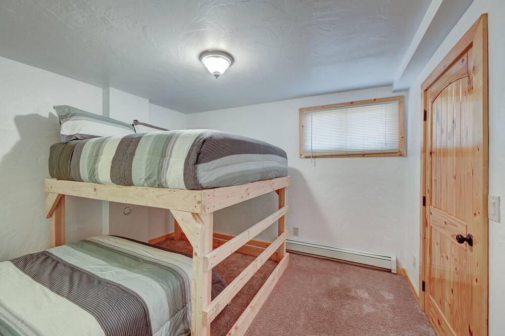 Photo of Bedroom in Willow Grove