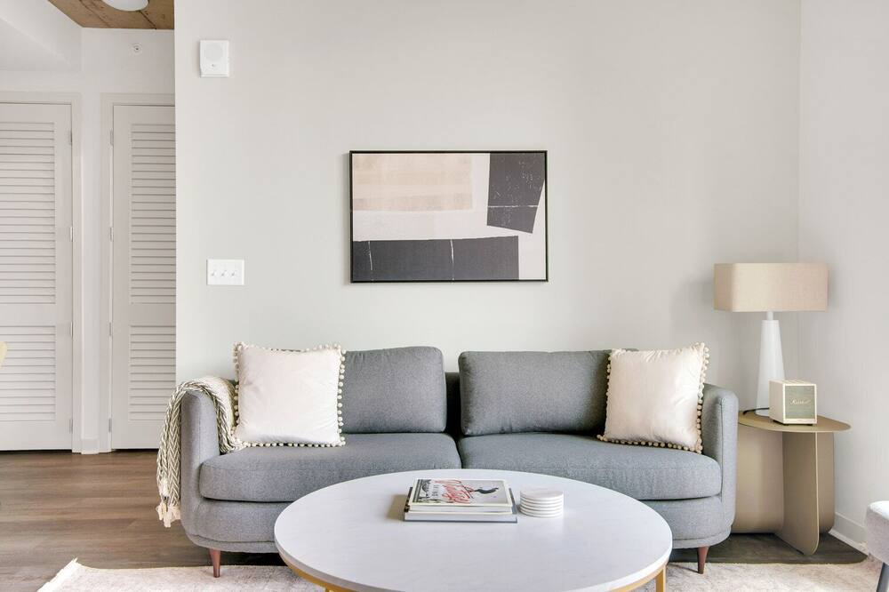 Photo of Livingroom in Uptown