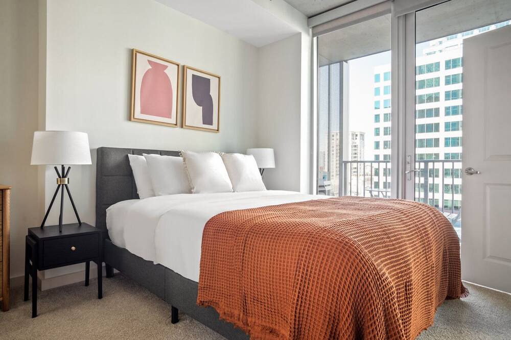 Photo of Bedroom in Uptown