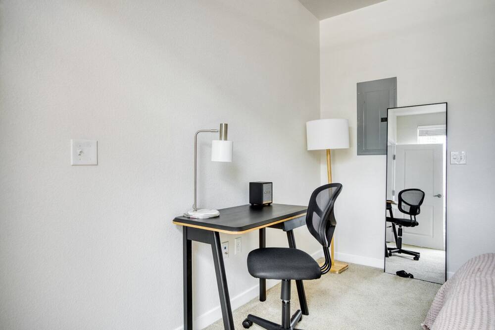 Photo of Bedroom in Uptown