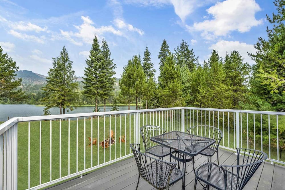 Photo of Patio Balcony in Priest River