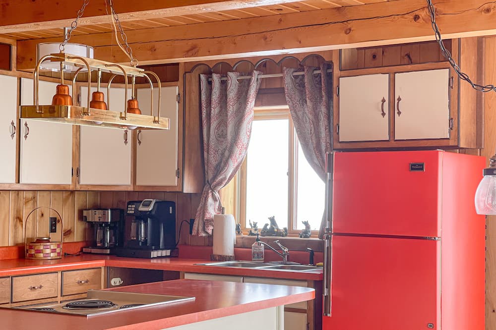 Photo of Kitchen in Game Creek