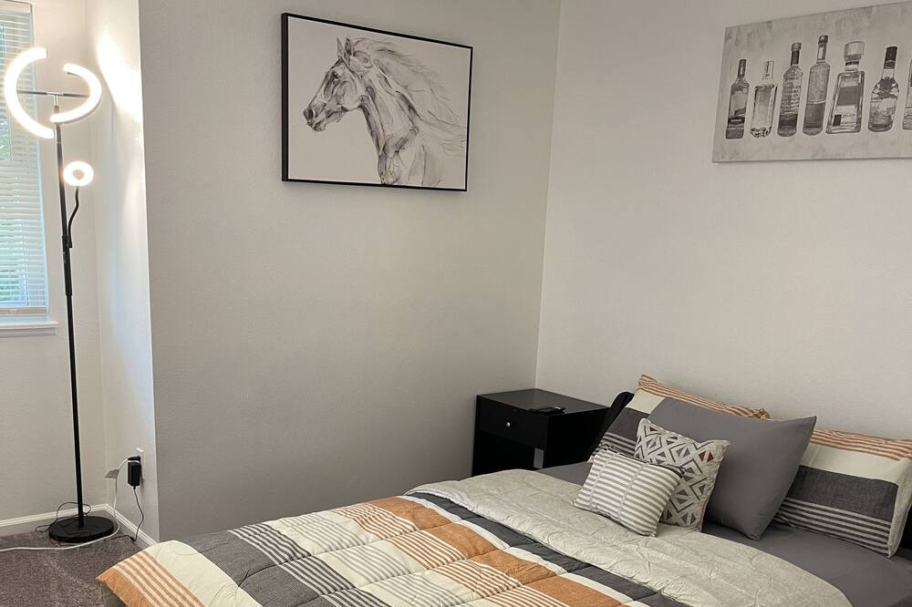 Photo of Bedroom in Dam East - West