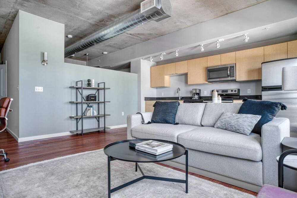 Photo of Livingroom in Ballpark