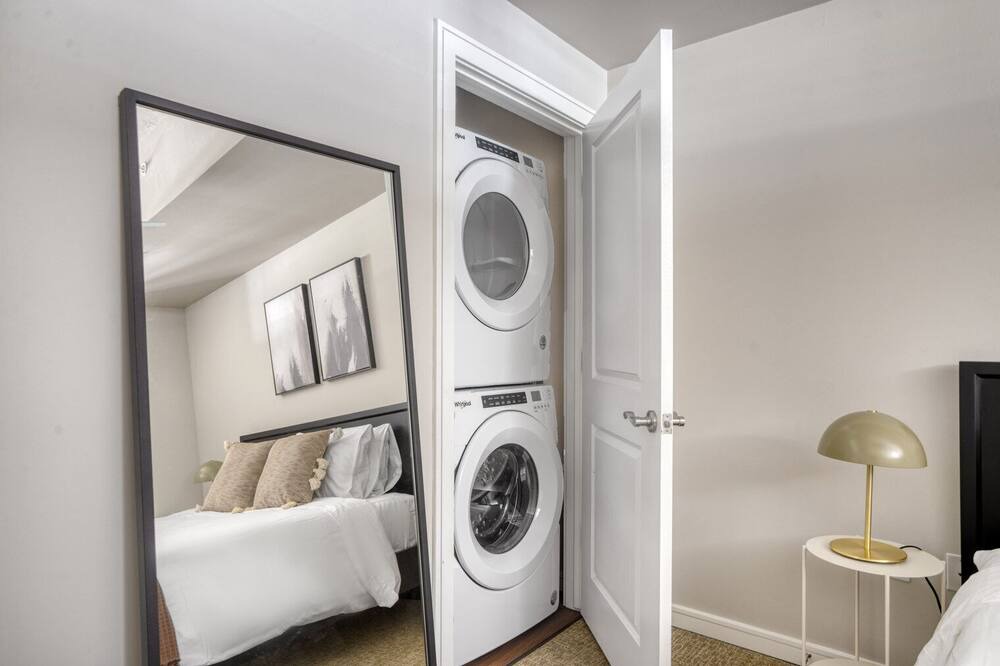 Photo of Bedroom in Ballpark