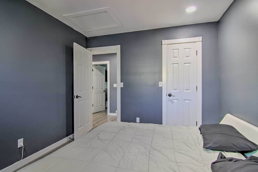 Photo of Bedroom in Southeast Colorado Springs