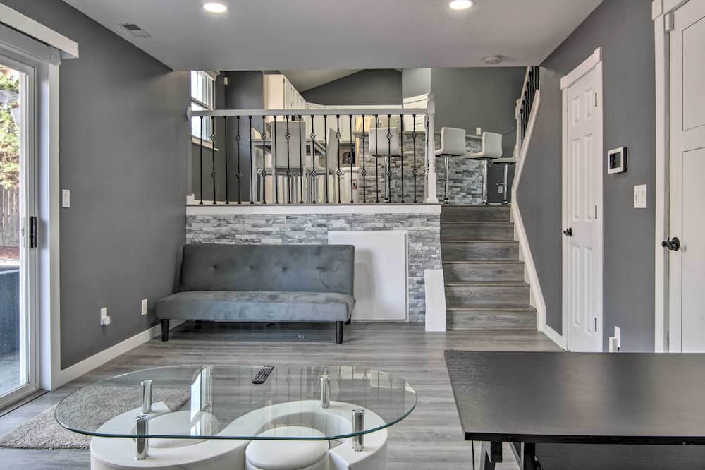 Photo of Bedroom in Southeast Colorado Springs