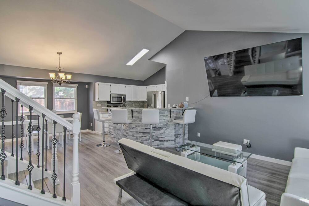 Photo of Bedroom in Southeast Colorado Springs