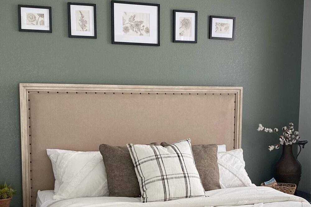 Photo of Bedroom in Erie