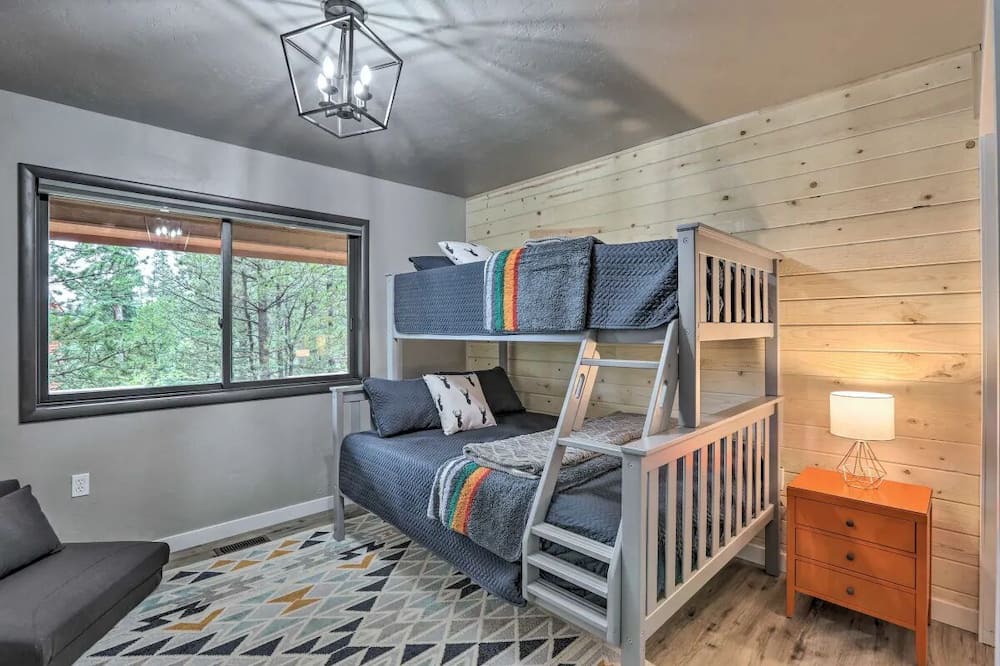 Photo of Bedroom in Saint Mary's
